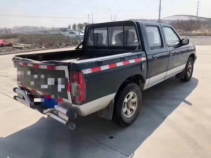 潍坊13年东风锐骐皮卡4