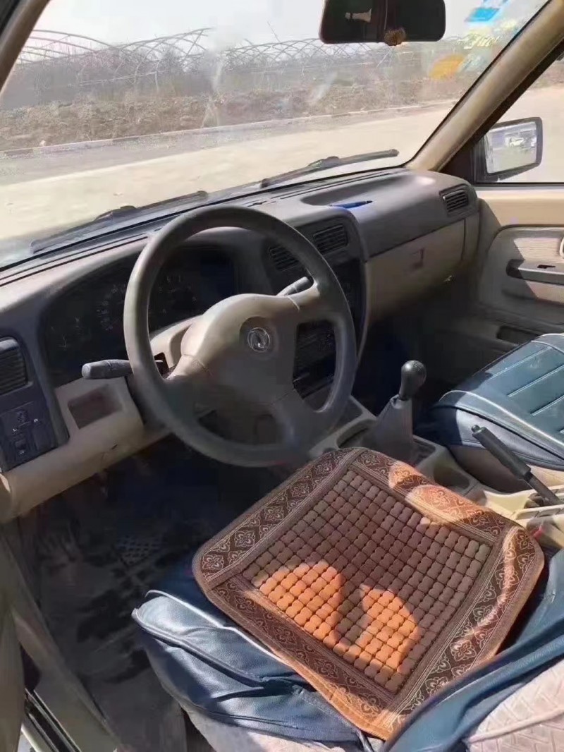 潍坊13年东风锐骐皮卡6