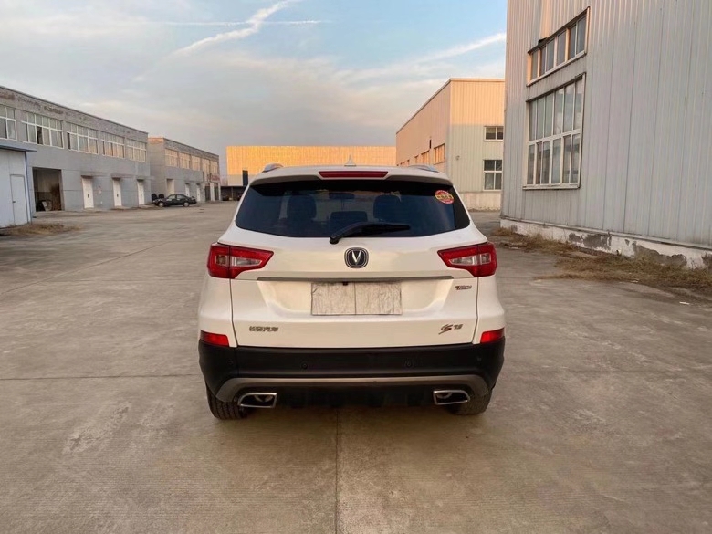 18年长安汽车长安cs75