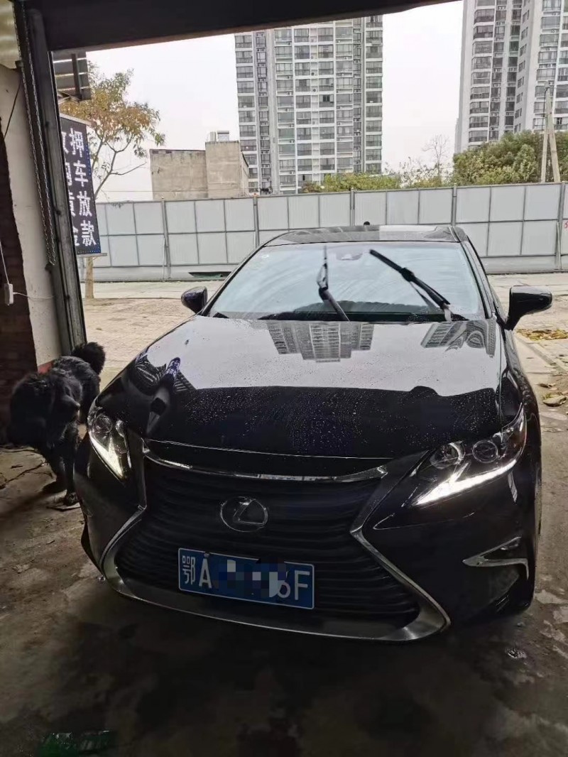武汉16年雷克萨斯ES2