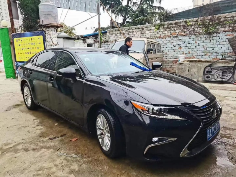 武汉16年雷克萨斯ES5