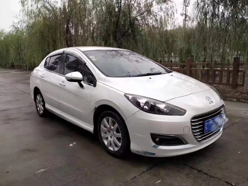 武汉17年标致4085