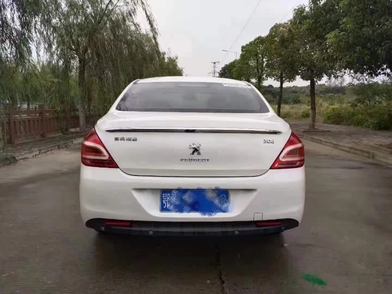 武汉17年标致4081