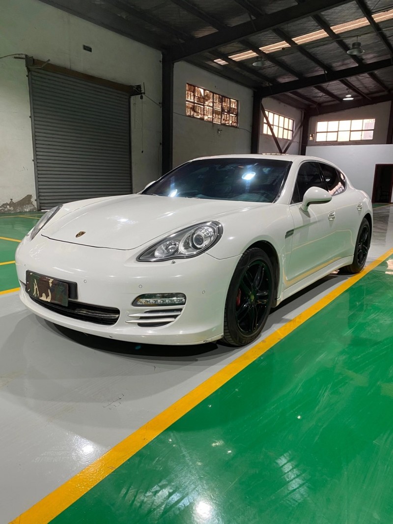 徐州10年保时捷帕拉梅拉3