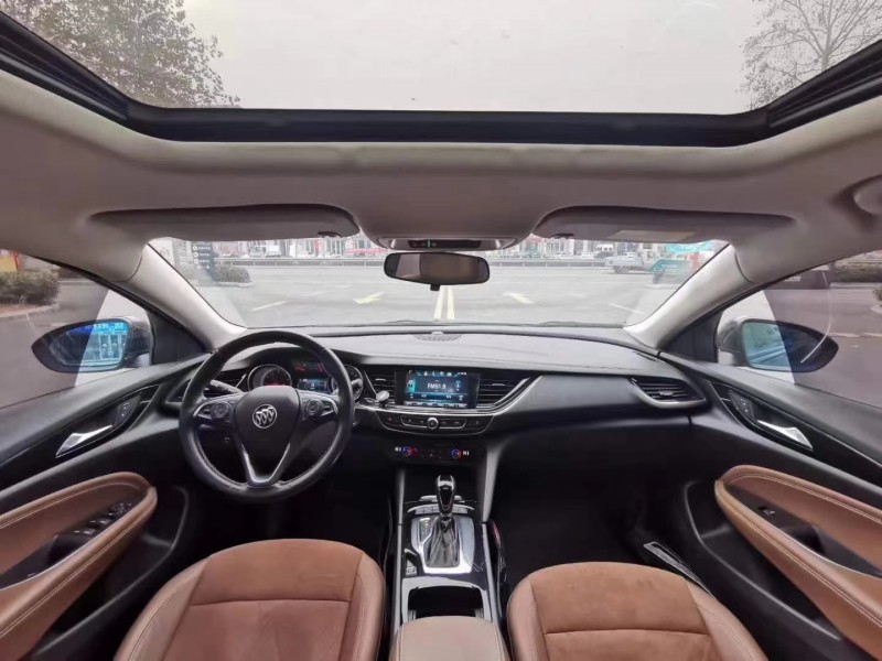 济宁18年别克君威3