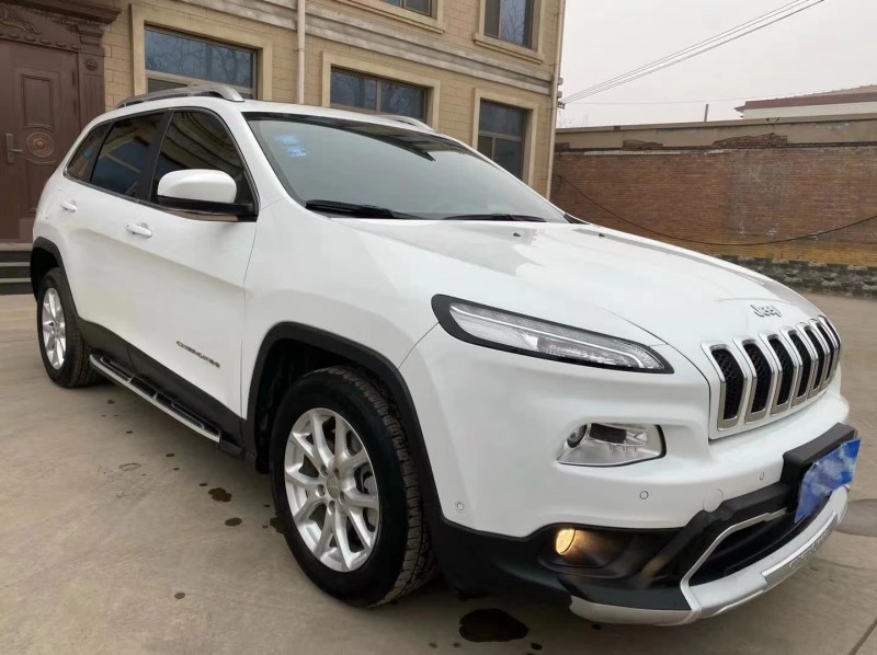 滄州17年Jeep自由光3