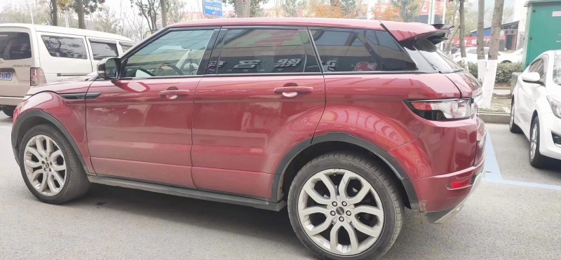 益阳12年路虎极光6