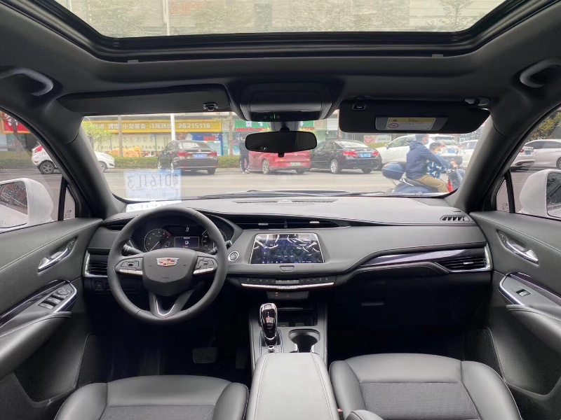 广州20年凯迪拉克XT46