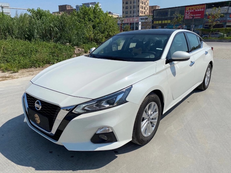 广州20年日产天籁2