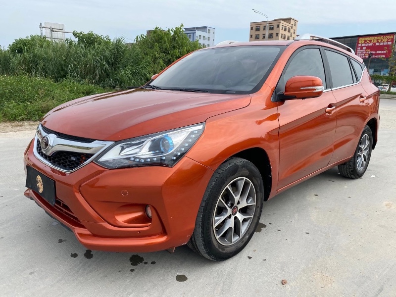 广州17年比亚迪宋2