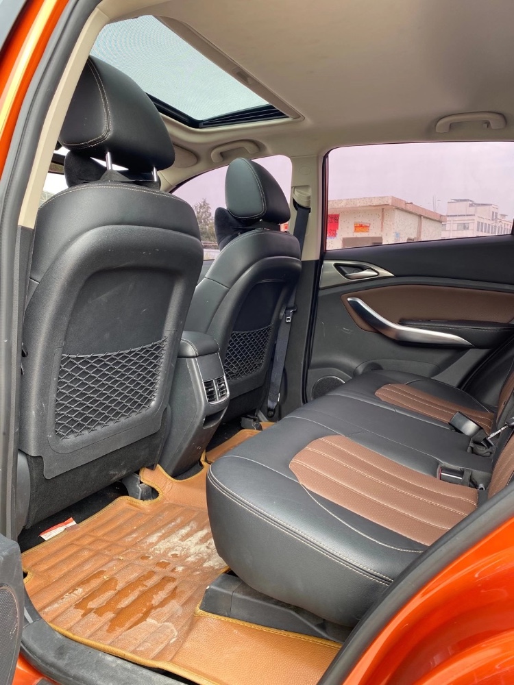 广州17年比亚迪宋5