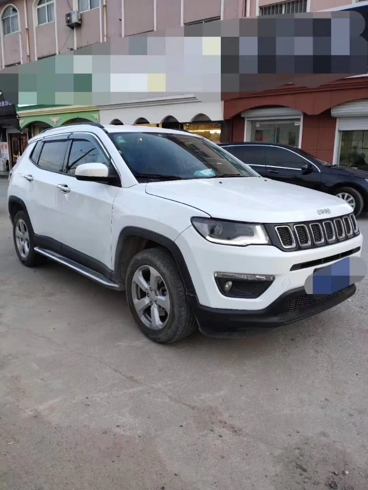 青岛17年Jeep指南者4