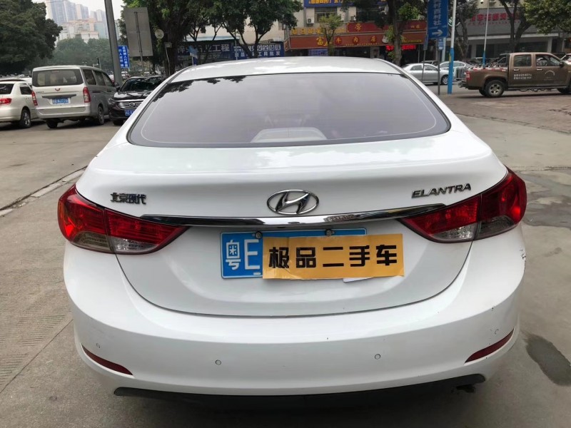 广州16年现代朗动9