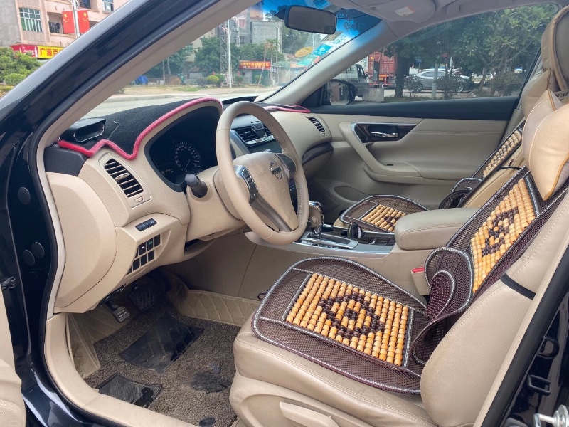 东莞17年日产天籁4