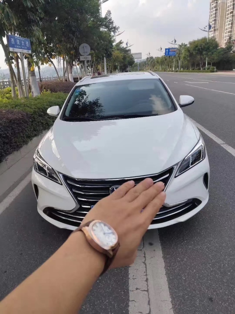 梧州19年長安汽車逸動1