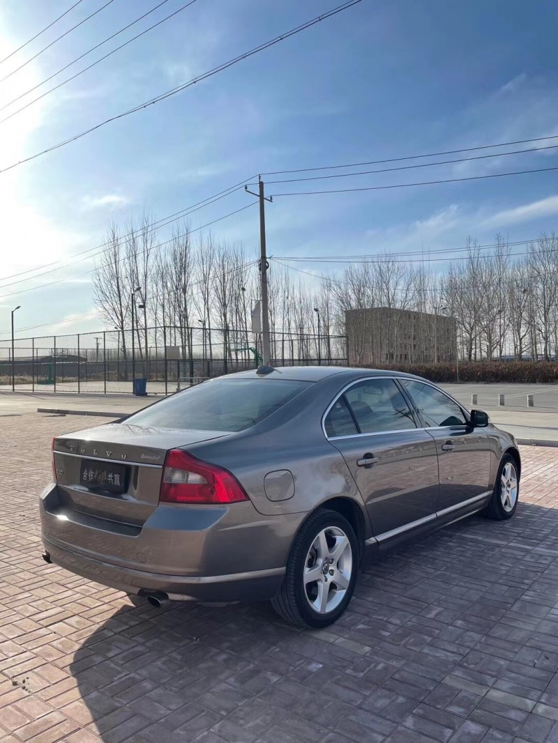 廊坊12年沃尔沃S80L7