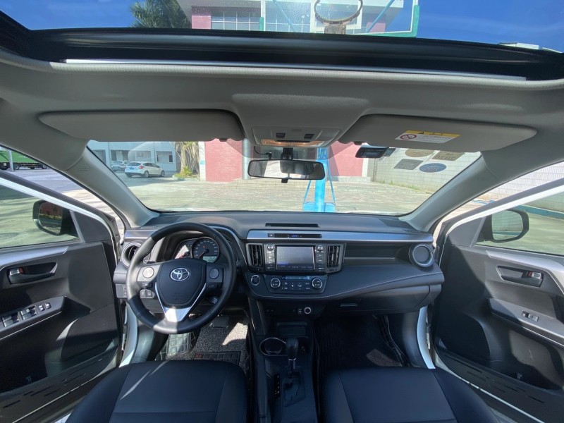 广州18年丰田RAV48