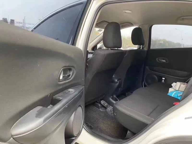 保定17年本田缤智6