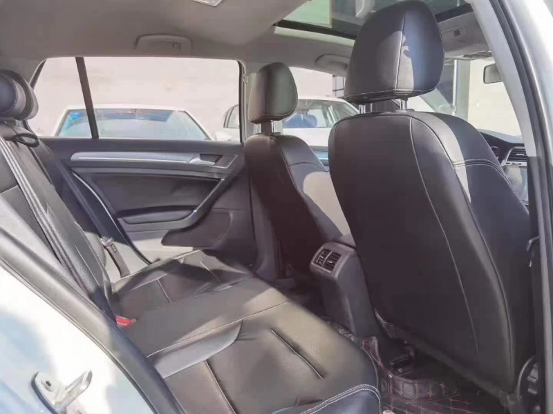 保定17年大众高尔夫7