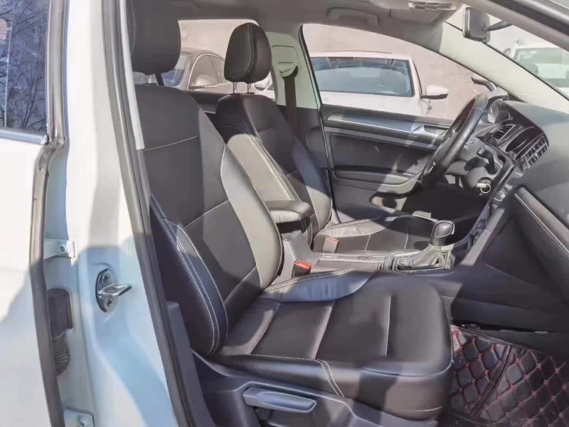 保定17年大众高尔夫8