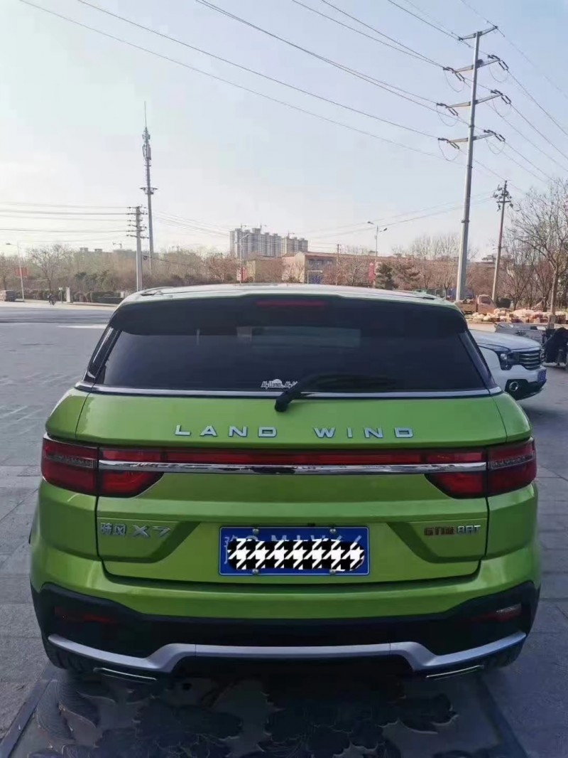 郑州19年陆风X76