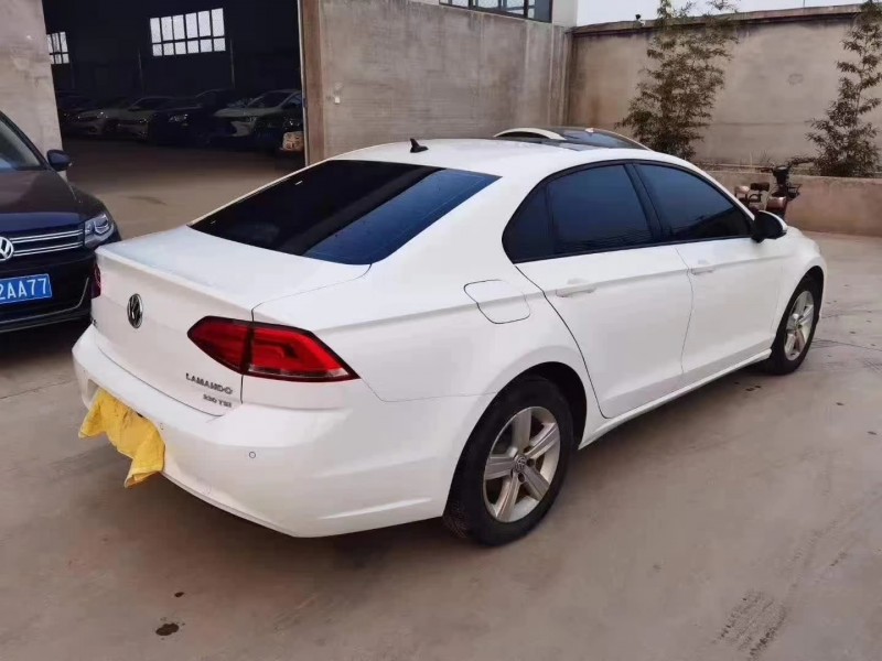 保定17年大众凌渡5