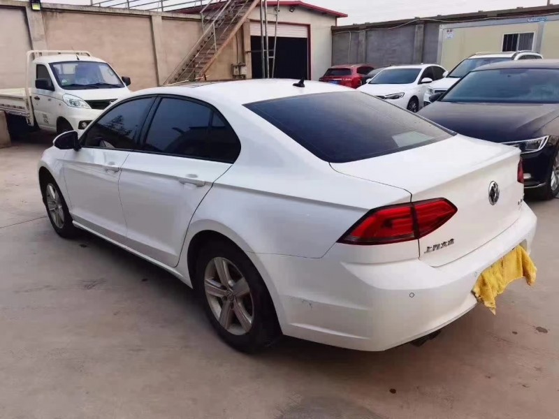 保定17年大众凌渡4