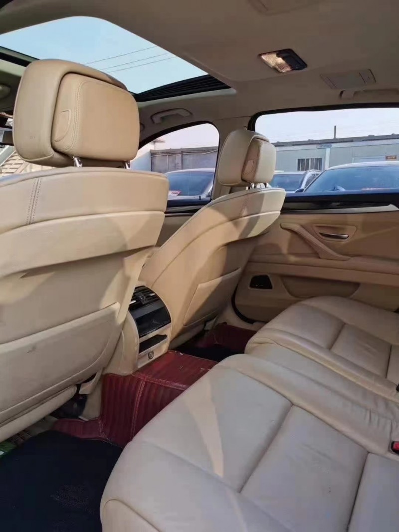 保定11年宝马5系8