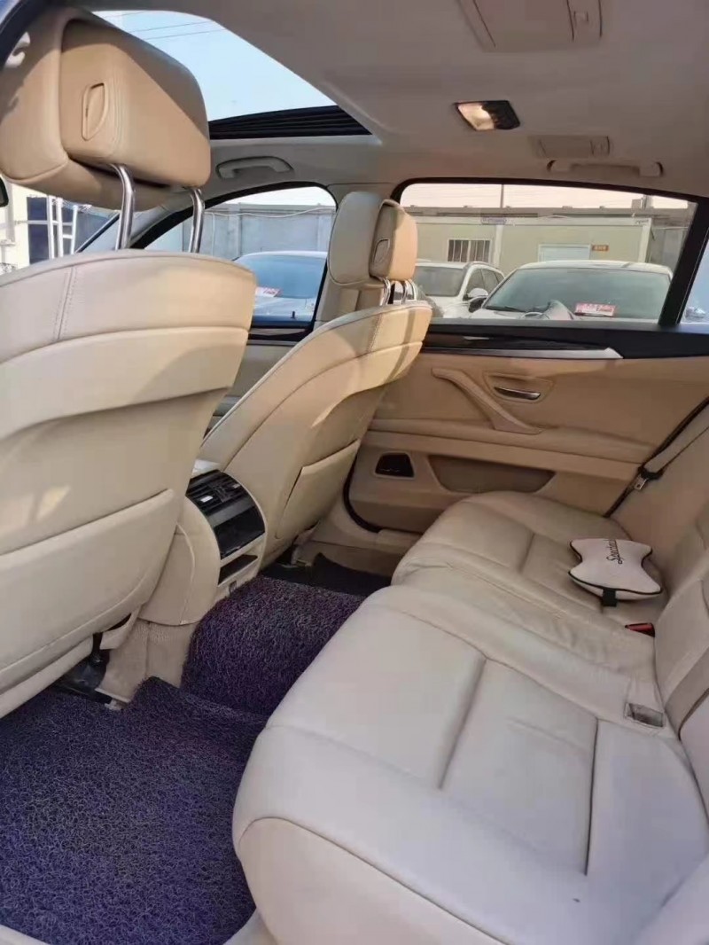 保定11年宝马5系8