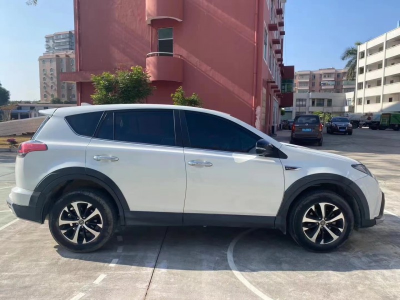 广州18年丰田RAV4荣放6