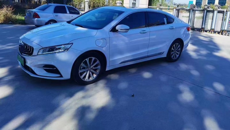 保定19年吉利博瑞2