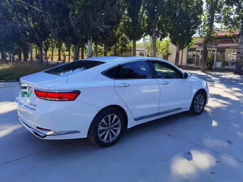 保定19年吉利博瑞4