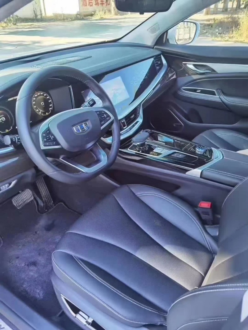 保定19年吉利博瑞7