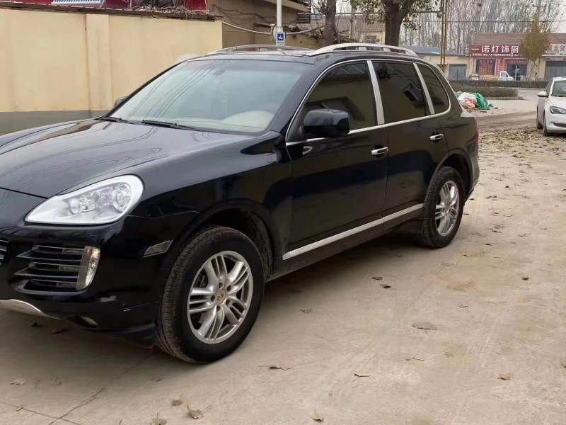 郑州10年保时捷卡宴8