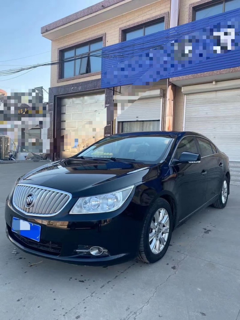 邢台12年别克君越3