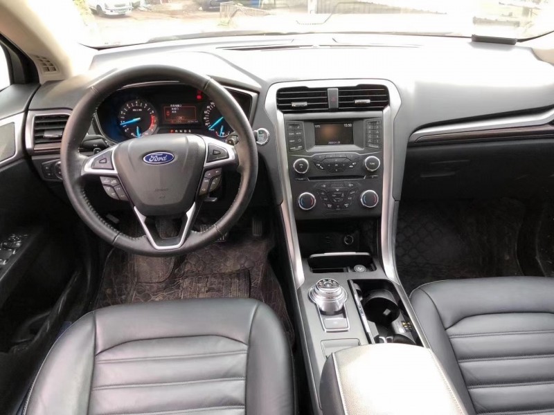 重庆18年福特蒙迪欧3