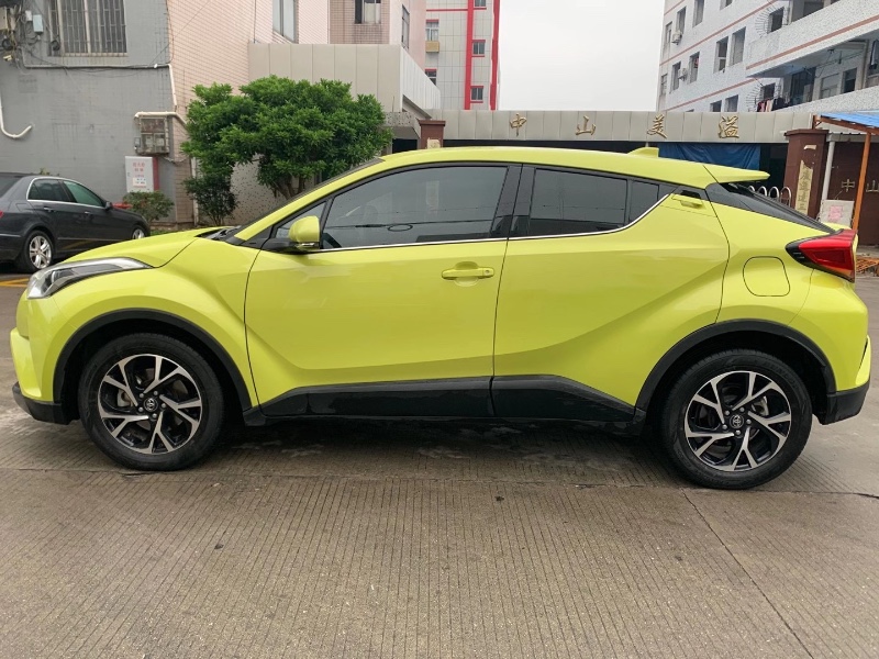 中山18年丰田CHR5