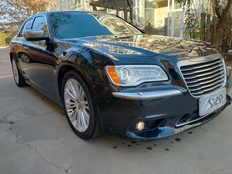 烟台17年克莱斯勒300C2