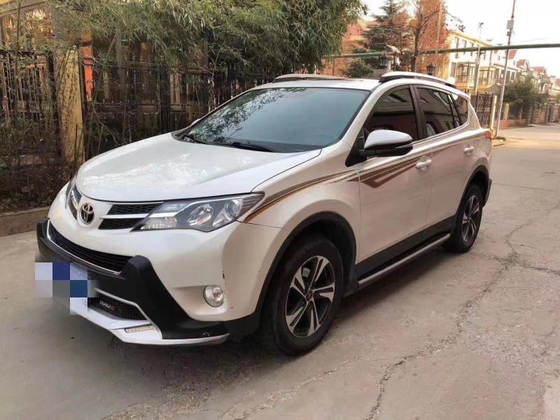 青岛15年丰田RAV4荣放2
