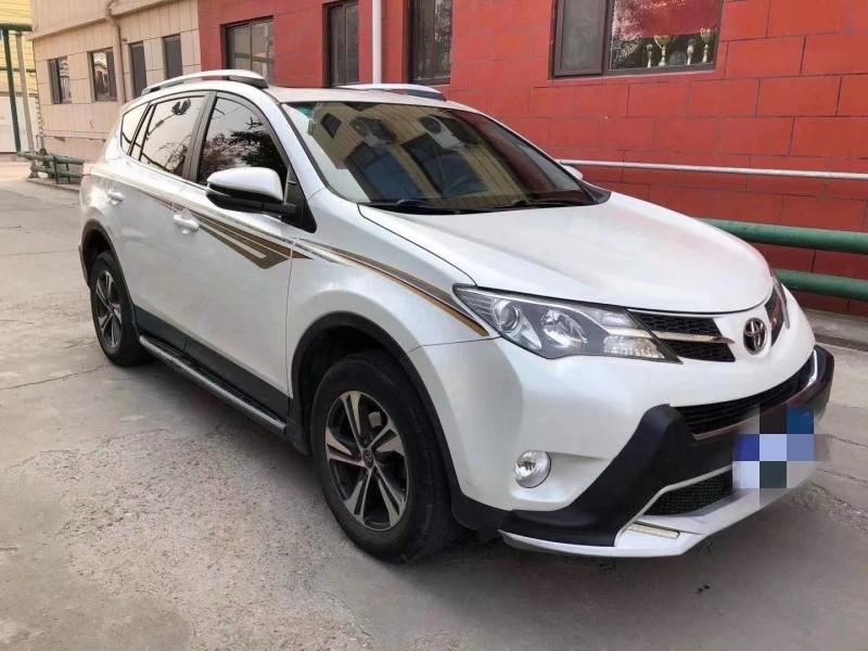 青岛15年丰田RAV4荣放3