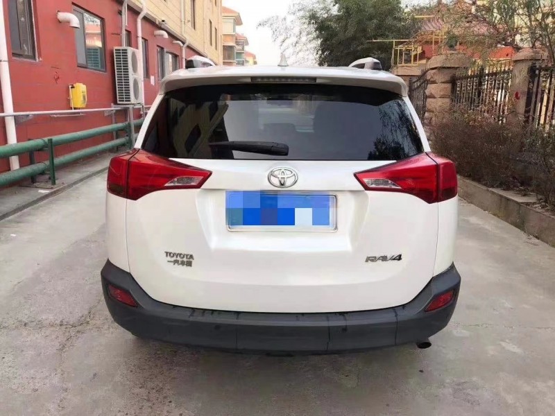 青岛15年丰田RAV4荣放4