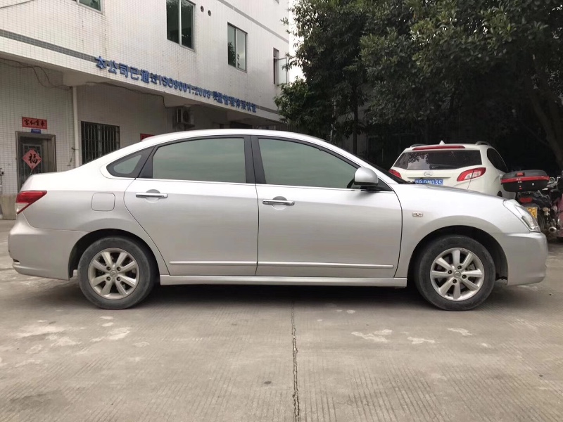 广州16年日产轩逸3