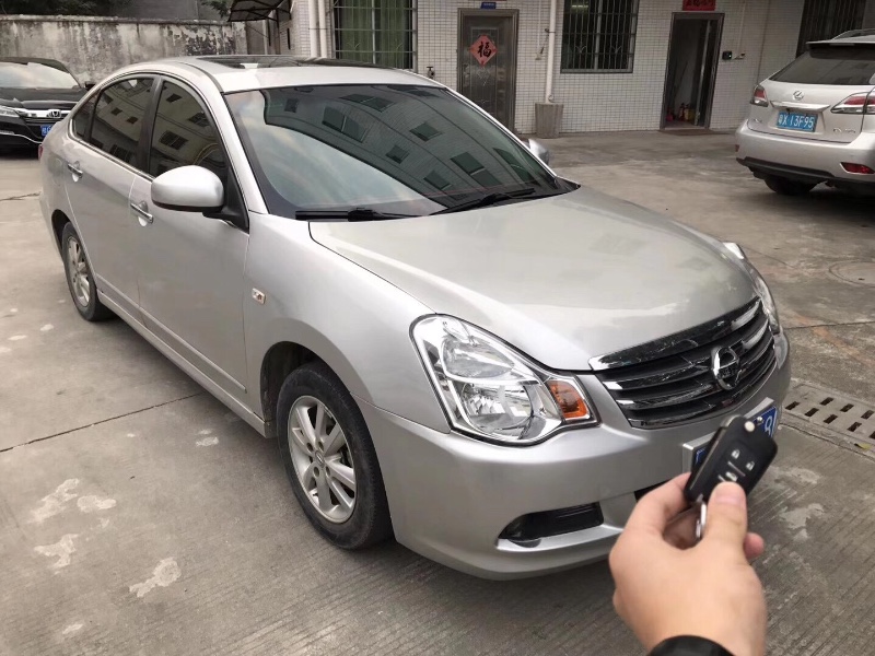 广州16年日产轩逸2