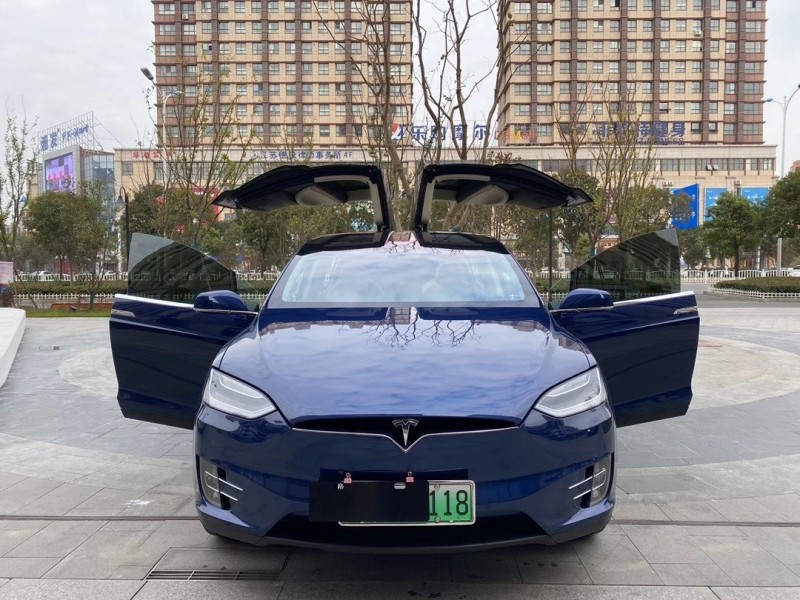 鹽城18年特斯拉MODEL X1