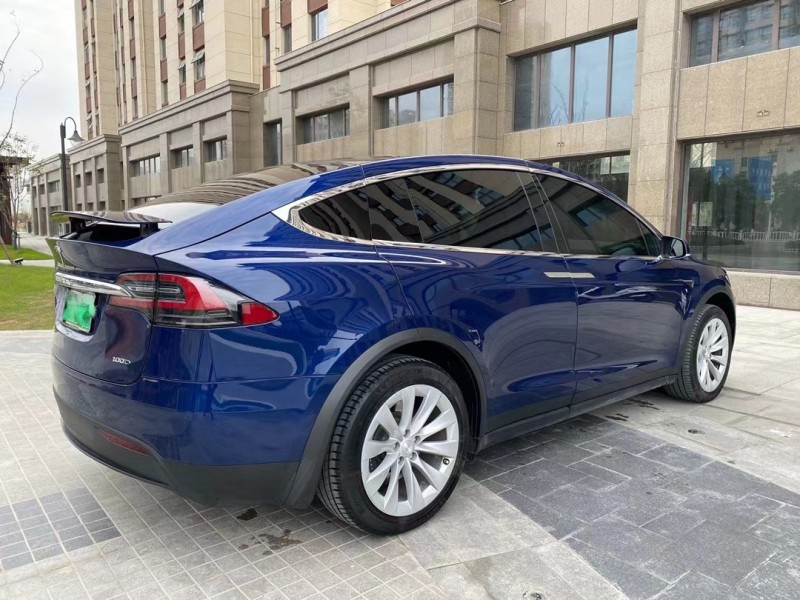 鹽城18年特斯拉MODEL X4