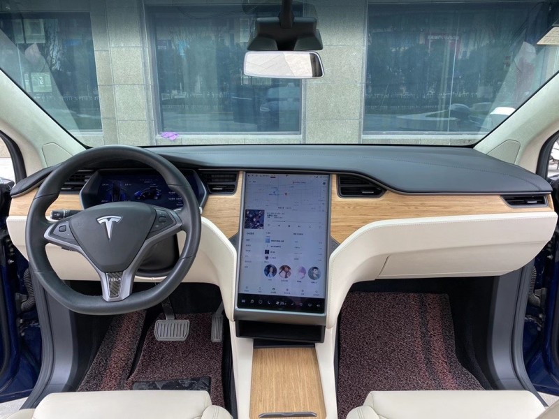鹽城18年特斯拉MODEL X7