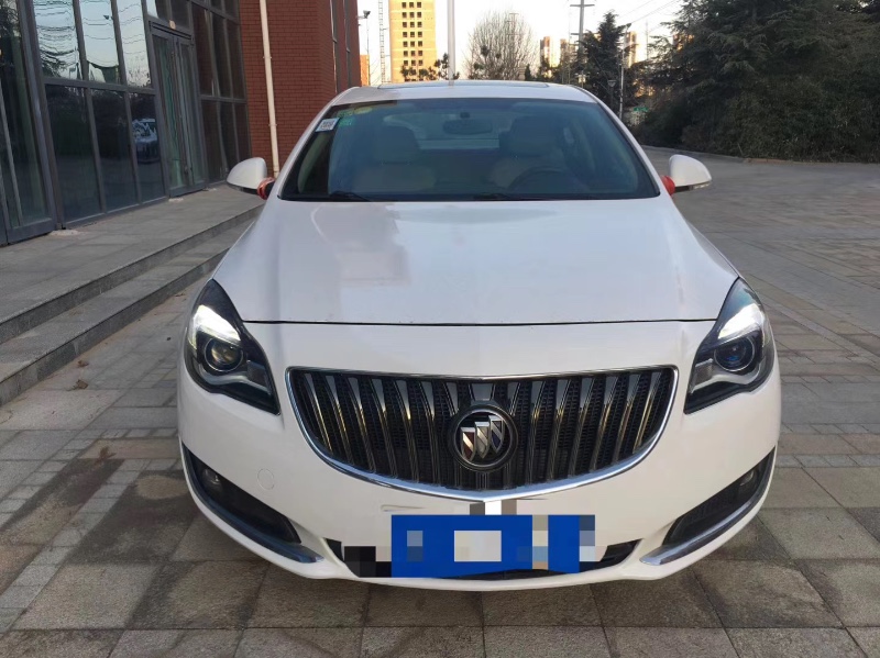 青岛14年别克君威2