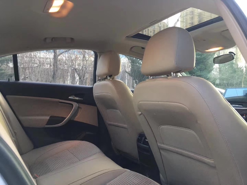 青岛14年别克君威7