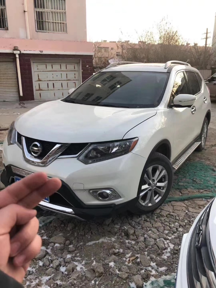 青岛16年日产奇骏1