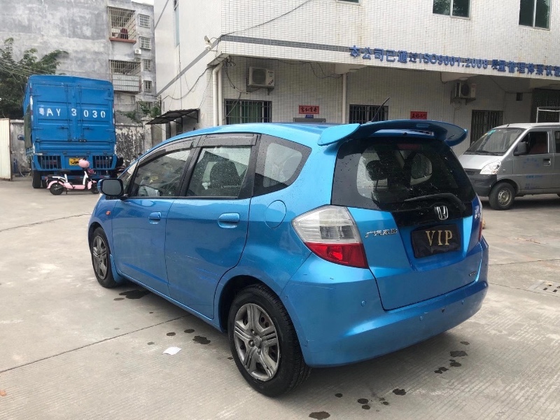 广州11年本田飞度1